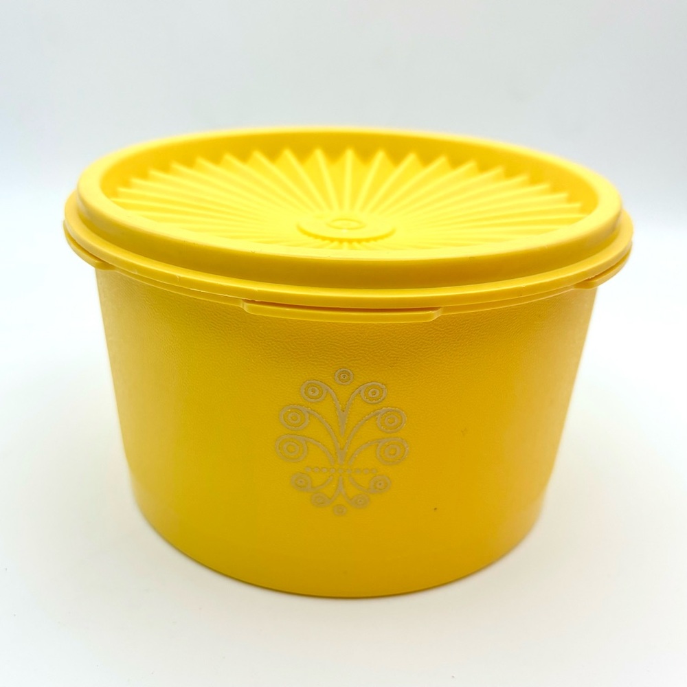 Vintage Tupperware Servalier Orange and Yellow Storage Containers - Picture 5 of 12